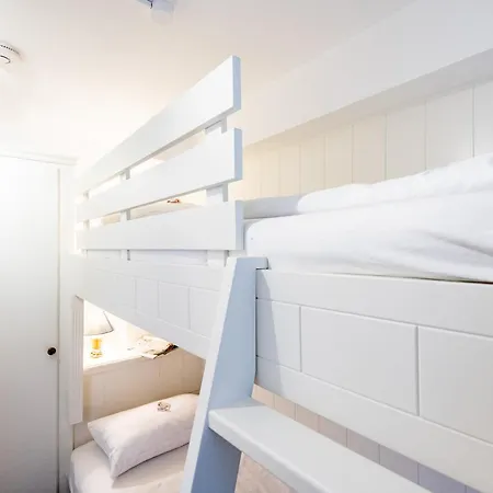 Апартаменты Raantem Hues Whg 1 *