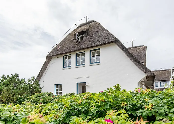 Апартаменты Raantem Hues Whg 1 Sylt